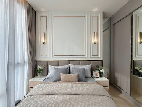 The Extro Phayathai Rangnam【𝐑𝐄𝐍𝐓】🔥Modern Luxury room in gray and cream tones. Simple yet sophisticated.🔥  Contact Line ID: @hacondo