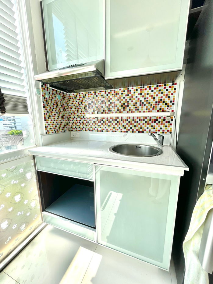 picture Citrine Sathorn Condo for sale, 100 meters from Wongwian Yai BTS Station Line OA: @017sfxil - 11/17
