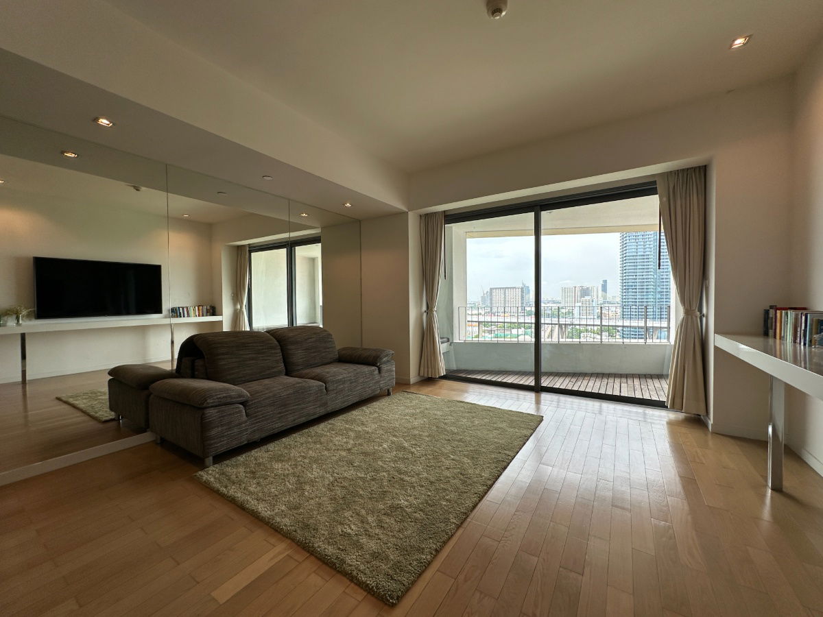 picture The PANO 1 bed 1 bath for SALE - 5/9