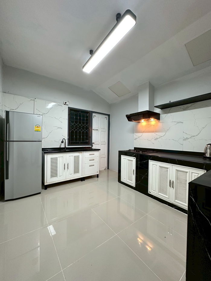 รูป บ้านเดี่ยวให้เช่า บนทำเลทอง สุทธิสาร-ลาดพร้าว-รัชดา - รูปที่ 6/16