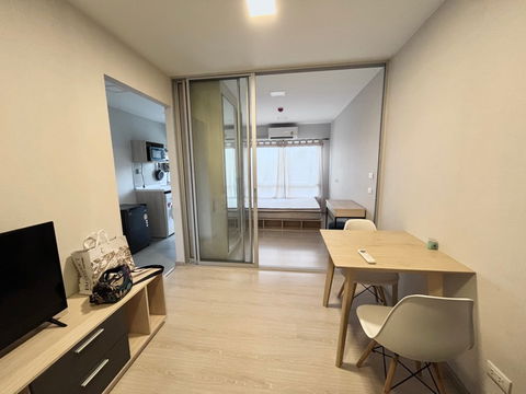 The Condo behind bangkok university for stable clients