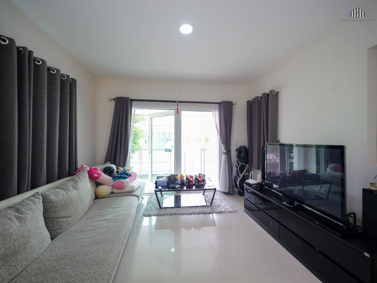 รูป ตกแต่งพร้อมเข้าอยู่! หมู่บ้านมัณฑนา​ บางนา กม.13 บ้านเดี่ยว 52 ตร.วา. พื้นที่ใช้สอย​ 160 ตร.ม - รูปที่ 2/14