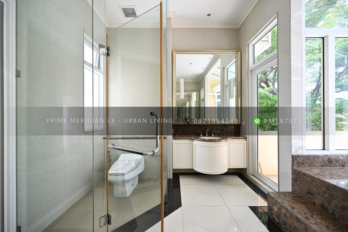 picture The Royal Residence Kaset Nawamin - Super luxury colonial style house with private swimming pool & garden - 22/26