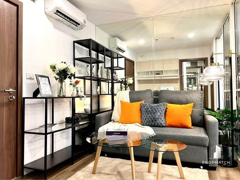  ✨Flash Deal ✨ The BASE Sukhumvit 77 ( 1Bed 1Bath 30.34SQM.) แต่งครบพร้อมอยู่ !! เพียง 18,000บาทต่อเดือน Tel.0981315848 @propmatch