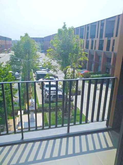 picture Southeast Asia University 2.8 km. Phetkasem 77-81 Wat NongKhaem Sch 1.2km. 5bed Commercial building - 5/8