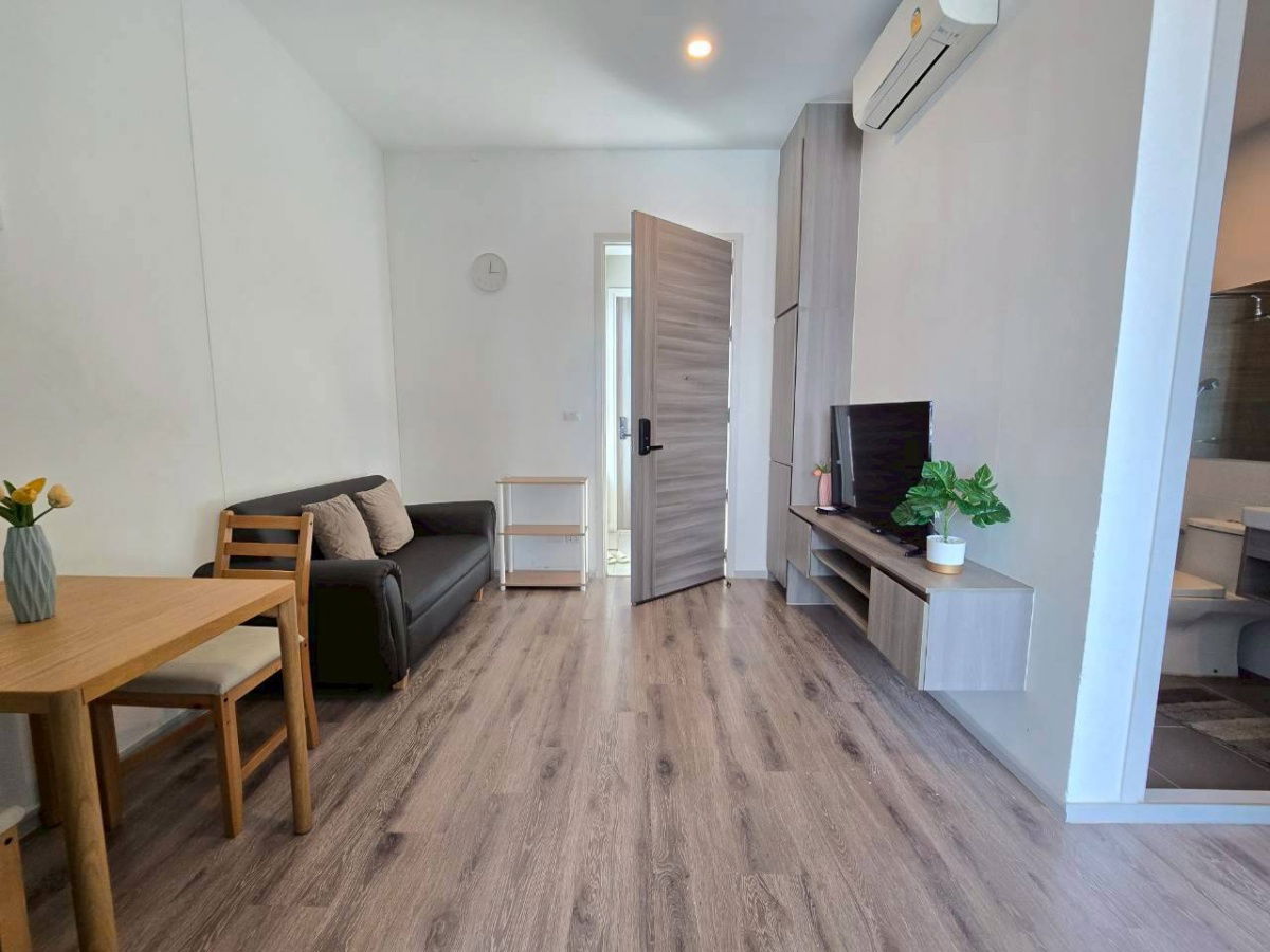 picture Condo for Rent : Knightsbridge Collage Ramkhamhaeng  Schedule a viewing 👉 Line: @propertybkk1 - 6/14