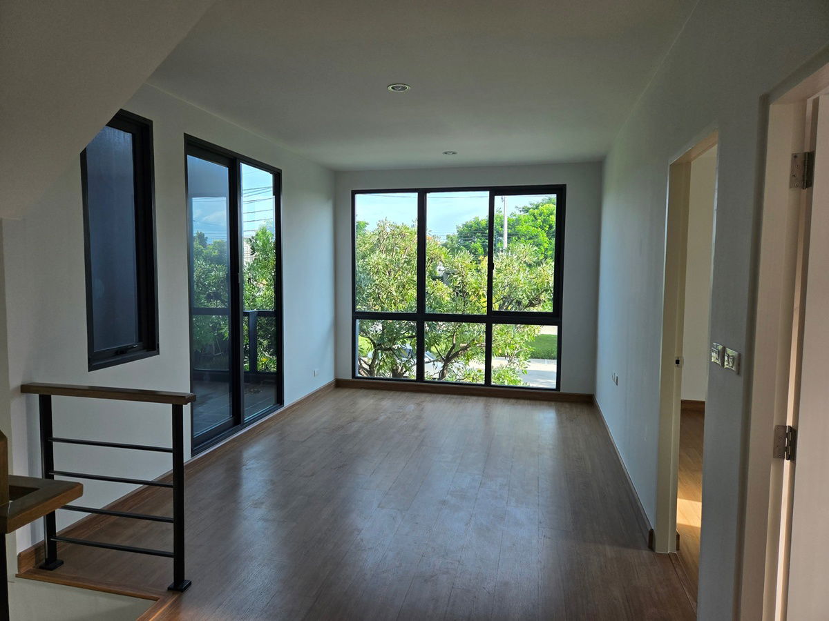 รูป New Home for Sale – บ้านกลางเมือง THE EDITION สุขสวัสดิ์ | แบบ TOPAZ 218 ตร.ม. | ที่ดิน 63.6 ตร.ว. | บ้านเลขที่ 199/9 - รูปที่ 13/30