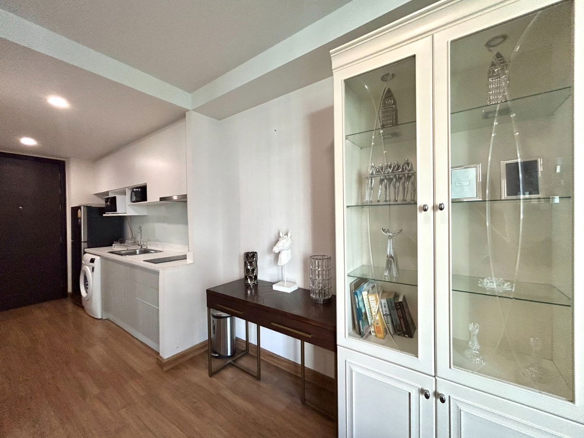 picture The Nimmana condo for rent ! 1Bedroom in nimman with pool view : Tel. +66823899314 (Boo) - 3/21