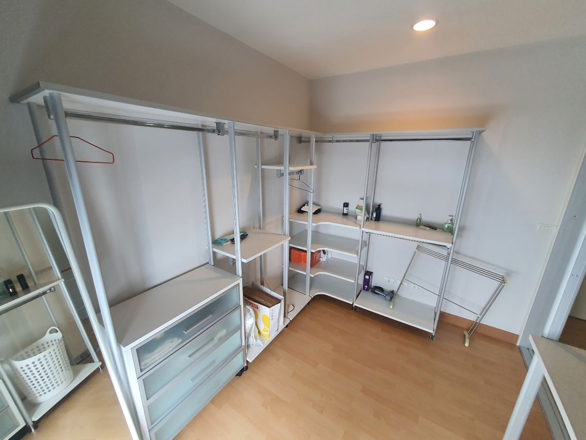 picture Luxury 3-Storey Townhome, Baan Klang Muang Ladprao 87 – Private Garden View - 12/27