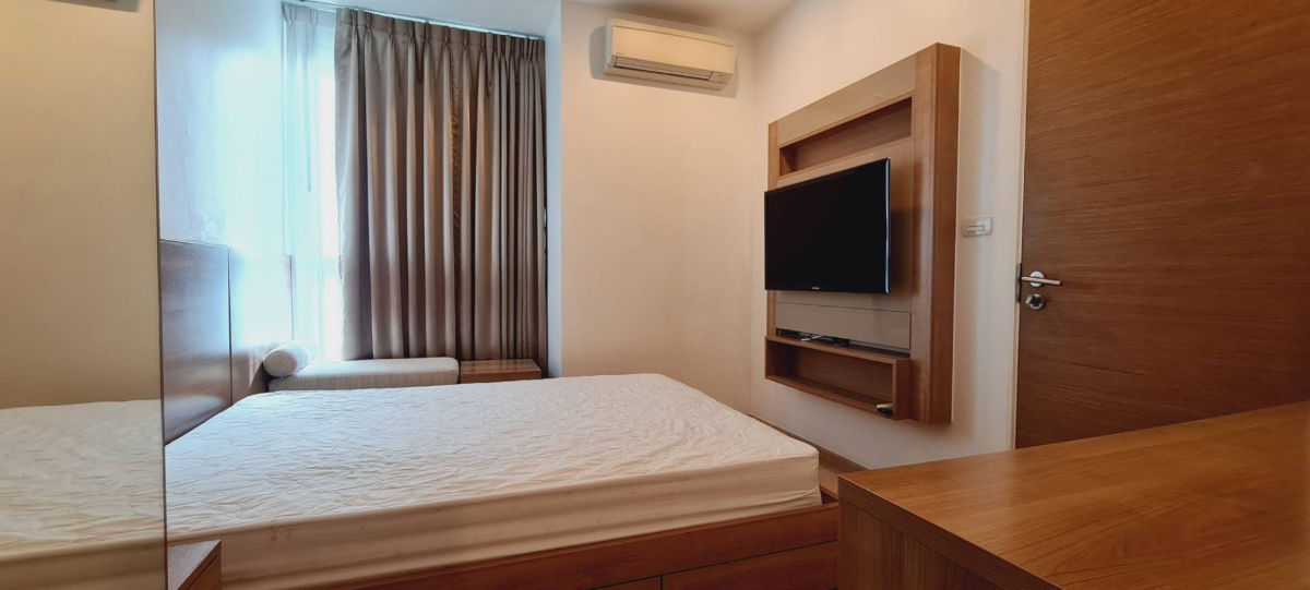 รูป ว่างให้เช่า 1 ห้องนอน 35 ตรม ห้องสวยเฟอร์ครบ เพียง 19,000 บาทต่อเดือน  - รูปที่ 4/5
