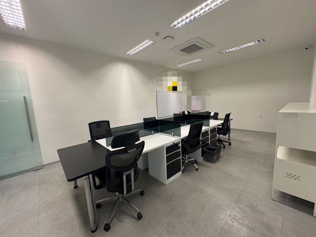 picture Commercial space for rent next to Airport Link Ramkhamhaeng (a-link square mall), total 1,670 square meters (2nd floor), with parking for 15 cars! - 20/20