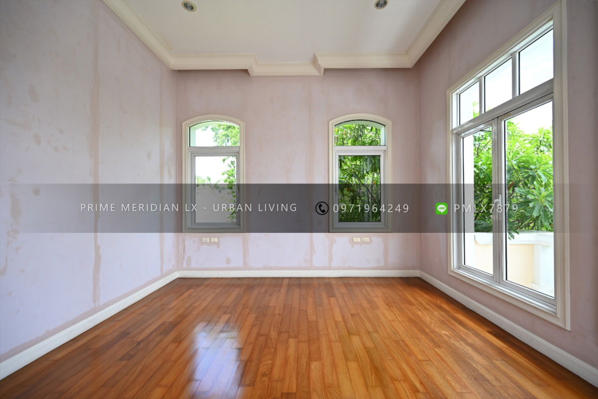 picture The Royal Residence Kaset Nawamin - Super luxury colonial style house with private swimming pool & garden - 16/26