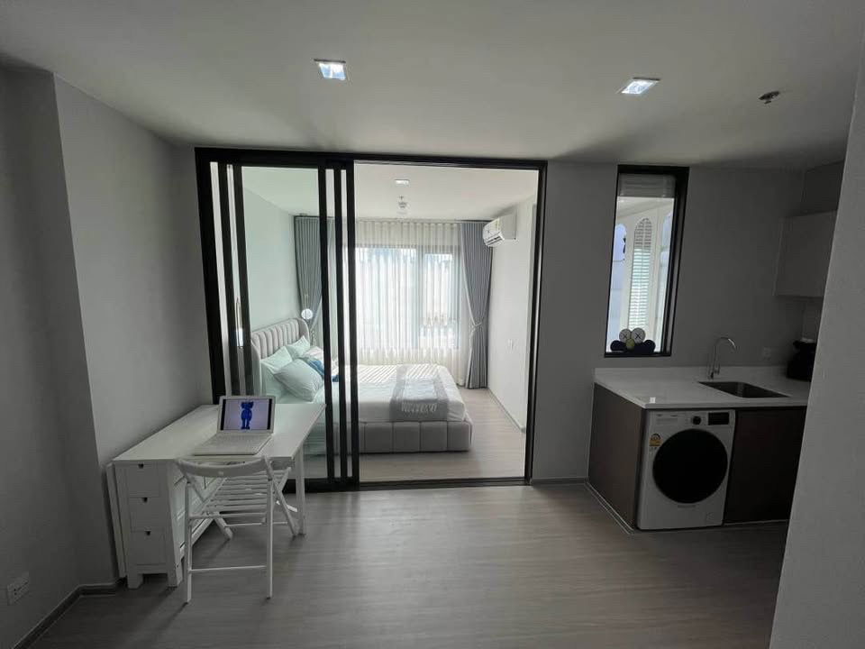 picture For Rent " Life Sathorn Sierra "  Fully furniture , ready to move in  //Ask more info LineID: @thirdproperty  - 3/8