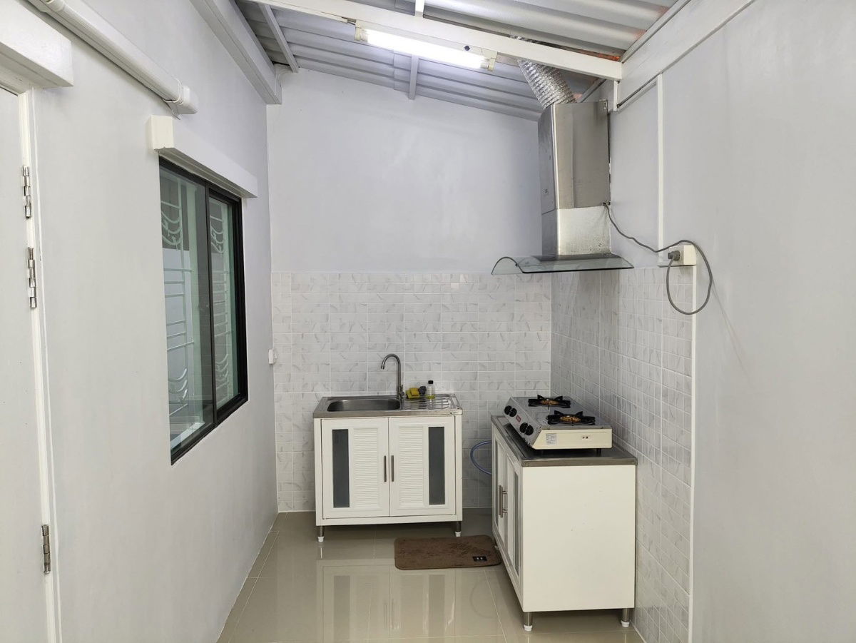 รูป 🏠 ให้เช่าทาวน์โฮม บ้านพฤกษา 79 (ลำลูกกาคลอง 3) ติดถนนลำลูกกา ✨ รีโนเวทใหม่ทั้งหลัง พร้อมเฟอร์นิเจอร์ + แอร์ 3 เครื่อง  - รูปที่ 7/8