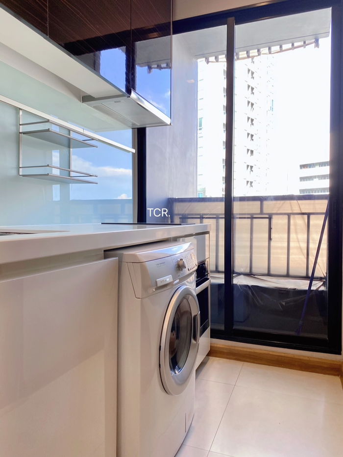 picture Ready to move in : 𝐈𝐕𝐘 𝐀𝐦𝐩𝐢𝐨 (Ratchada) Studio Type Size 34 Sq.m.  - 19/21