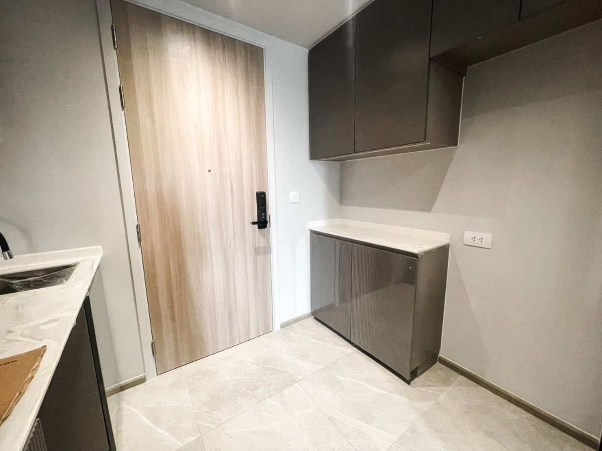 picture PFD-05551	Condo for Rent:  Chapter Thonglor 25 Schedule a viewing ■ Line: @propertyfinder	 - 5/12