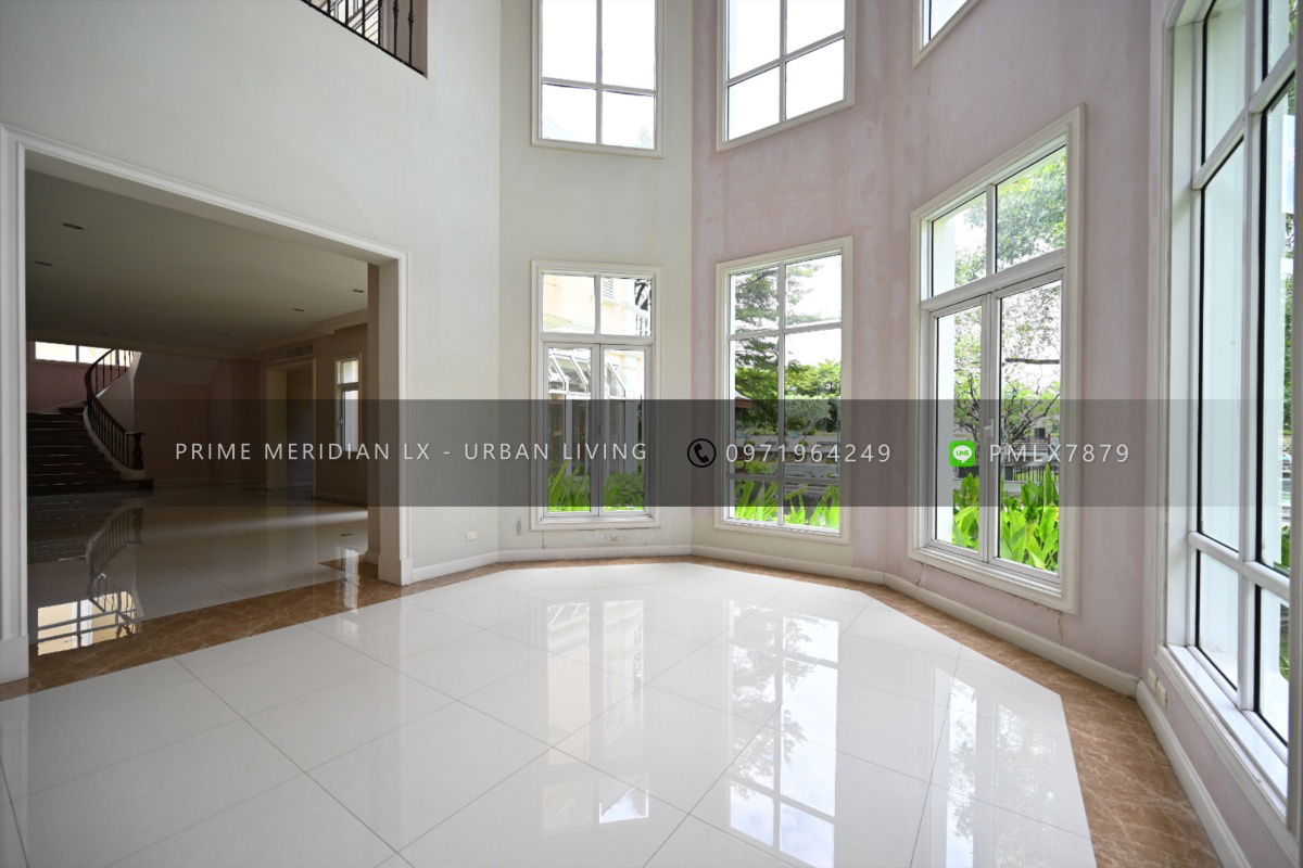 picture The Royal Residence Kaset Nawamin - Super luxury colonial style house with private swimming pool & garden - 6/26