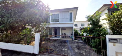 Houses for sale Liab Klong Sam Road Pathum Thani : For Sale House , Inizio Rangsit - Klong 3 , wide frontage , Khlong Sam , khlong Luang , Pathum Thani , CX-129956 ✅ Live chat with us ADD LINE @connexproperty ✅ 