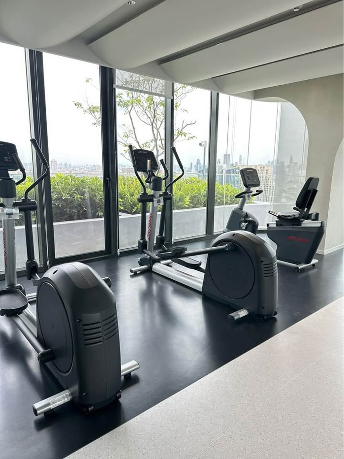 picture PFD-05556 Condo for Rent:  Reference Sathorn-Wongwianyai Schedule a viewing ■ Line: @propertyfinder	 - 16/17