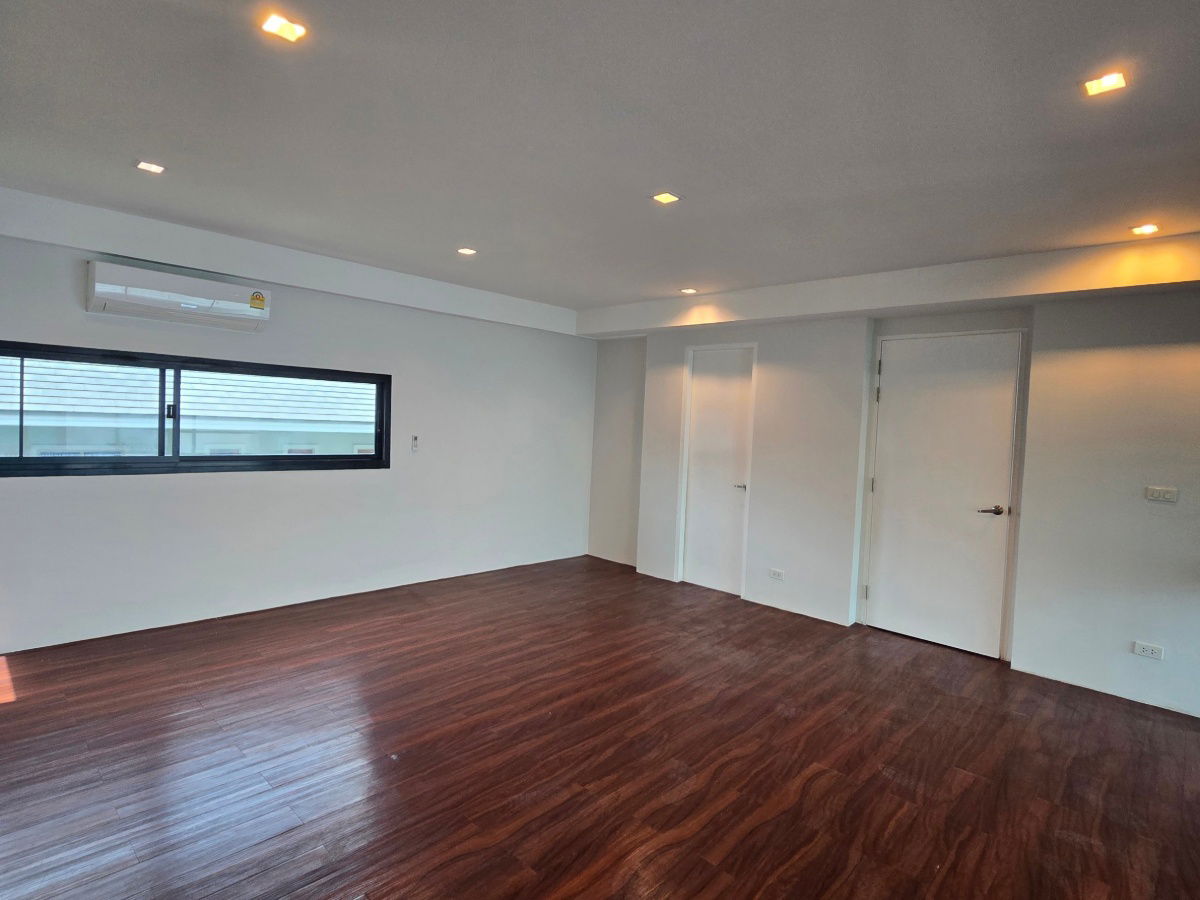 picture For Rent!! 4-Storey Home Office at THE PENTAS Ratchada–Rama 9 (Office Space, House for Rent, Single House for Rent) - 54/60