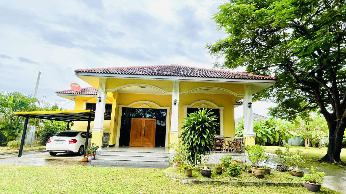picture Private garden villa for rent. Large detached house with a 1.5-story layout , 3 bed rooms, 3 bath rooms - 1/25