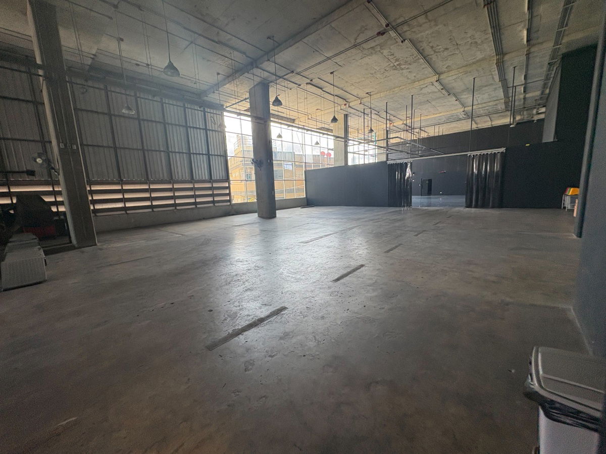 picture Commercial space for rent next to Airport Link Ramkhamhaeng (a-link square mall), total 1,670 square meters (2nd floor), with parking for 15 cars! - 5/20