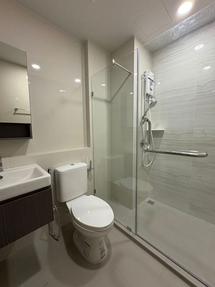 picture @Condorental condo for rent Aspire Onnut Station - 9/10