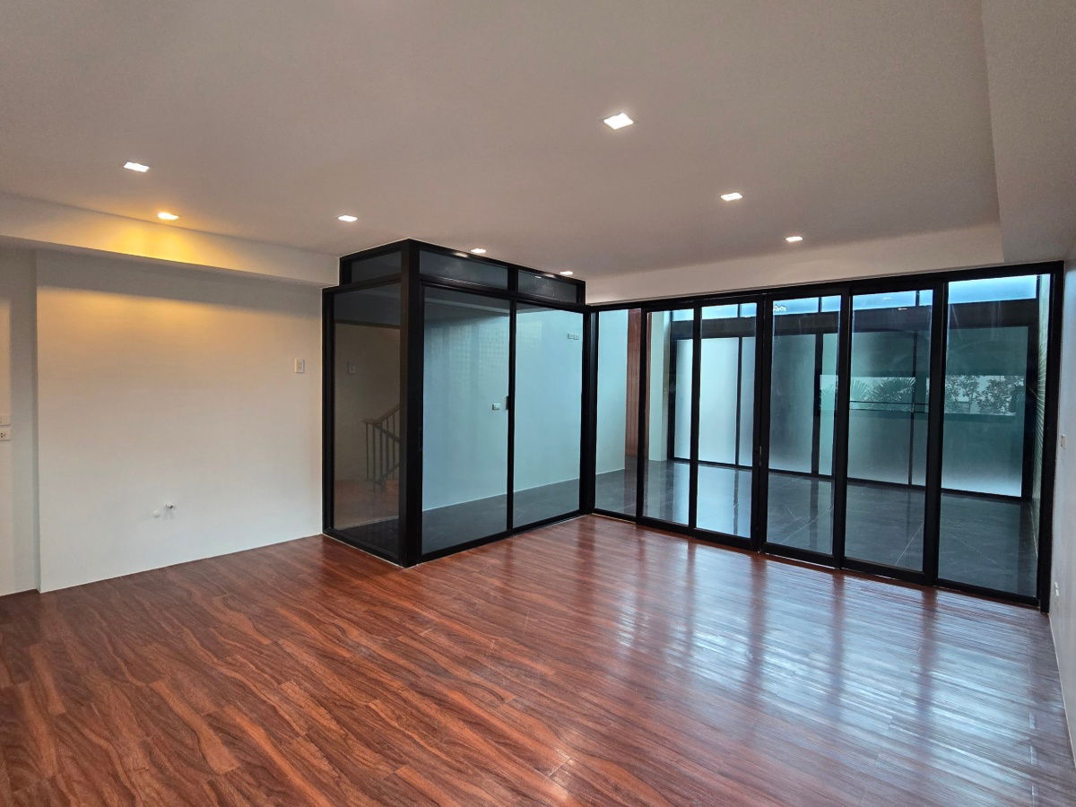 picture For Rent!! 4-Storey Home Office at THE PENTAS Ratchada–Rama 9 (Office Space, House for Rent, Single House for Rent) - 27/60
