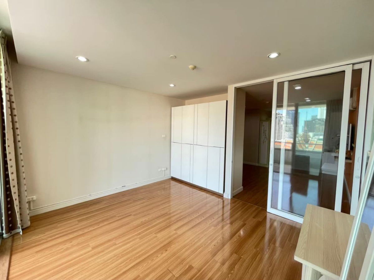 รูป Chamchuri Square Residence【𝐒𝐄𝐋𝐋 & 𝐑𝐄𝐍𝐓】🔥ห้องกว้าง ทำเลดี แต่งได้ตามใจ!  ให้คุณมีพื้นที่ใช้ชีวิตแบบไม่อึดอัด🔥  ติดต่อไลน์ไอดี: @hacondo - รูปที่ 6/9