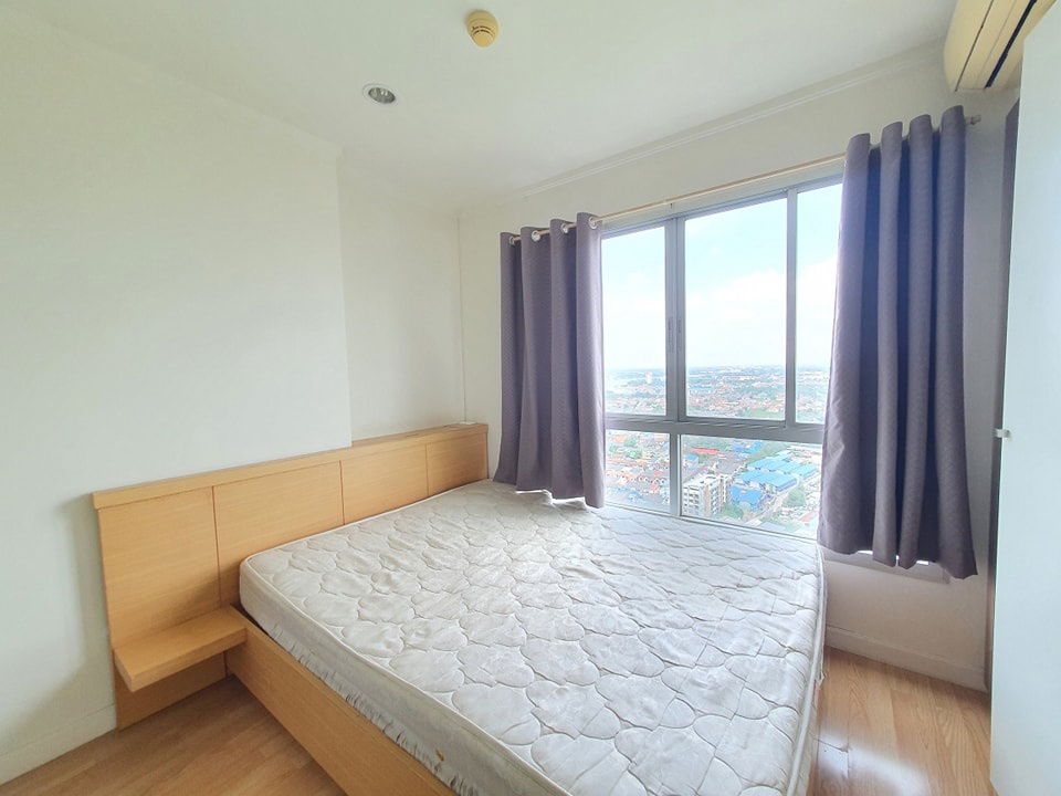 รูป  For Sale : ขายด่วน ลุมพินี วิลล์ แจ้งวัฒนะ-ปากเกร็ด ราคาเบา เบา ตรงข้ามเมเจอร์ เพียง 1.15 ลบ. ห้องสวยวิวโค้งแม่น้ำ - รูปที่ 3/5