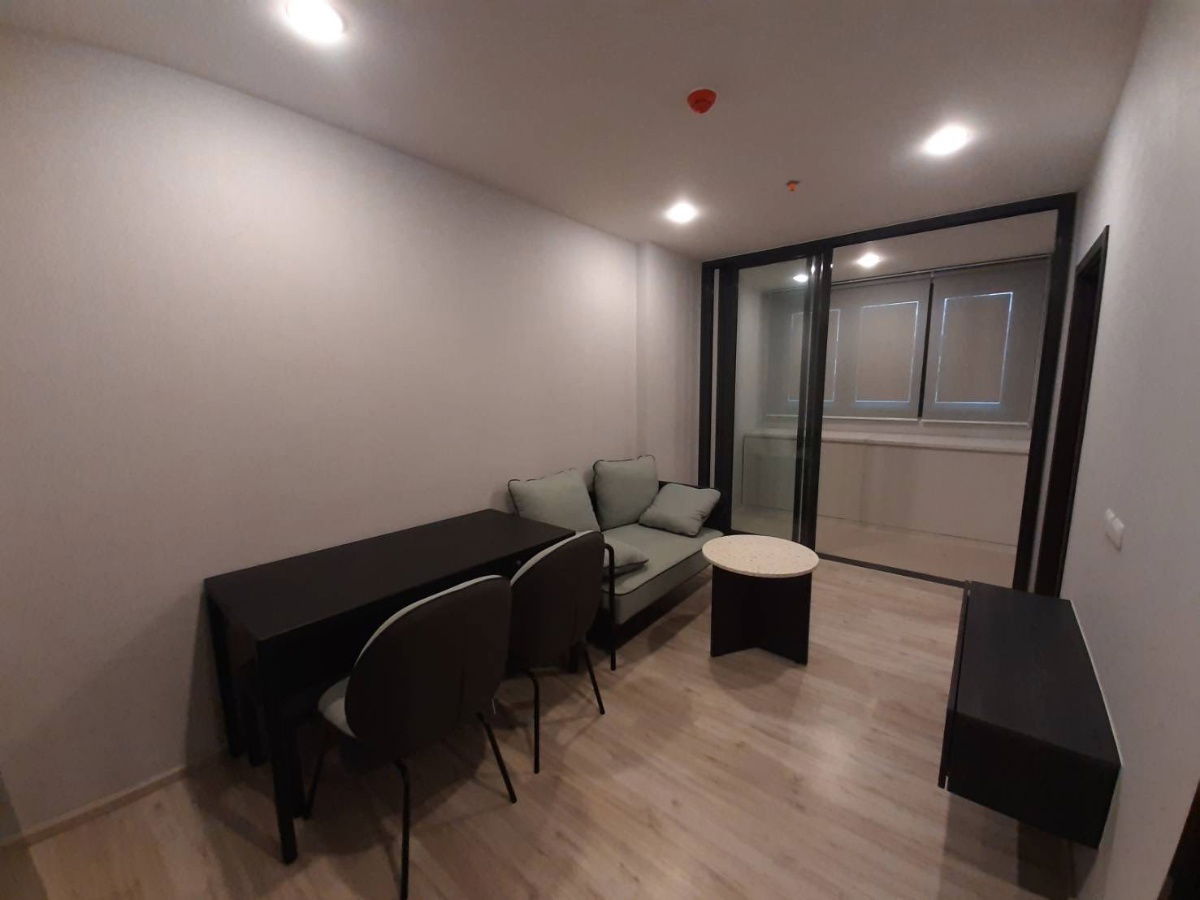 picture WS2990 [Rent] XT Huaikhwang 🚆 MRT Huai Khwang 💰 Rent 22,000 baht/month - 1/7