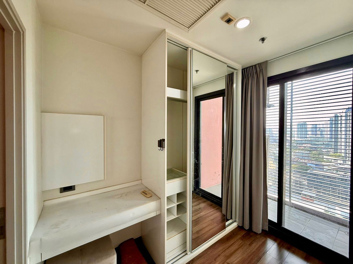 picture 🔥Urgent, very good price!!!🔥WYNE by Sansiri, beautiful room, fully furnished. 🚆Near BTS Phra Khanong ✅50 sq.m. ✨LINE: tng.first - 3/6