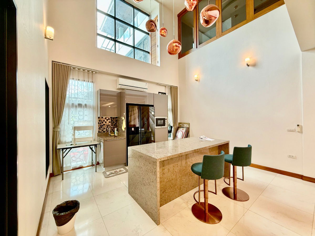 picture 3-storey detached house for sale with 296 sq wa of land  Sukhumvit 101, Bangkok, near BTS Punnawithi - 11/92