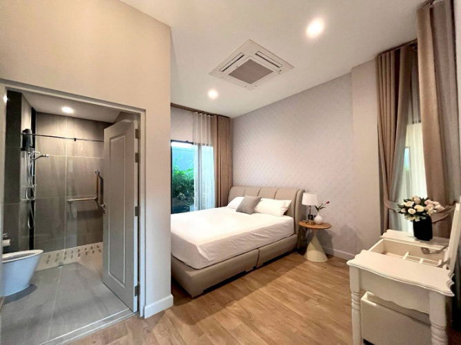 รูป  ♦ Luxury class ♦ บ้านเดี่ยว 2 ชั้น | ขนาดที่ดิน 107.00 ตร.ว. พื้นที่ใช้สอย 555.00 ตร.ม. | 4 ห้องนอน 5 ห้องน้ำ 3 ที่จอดรถ | ใกล้ Mega Bangna - รูปที่ 24/27
