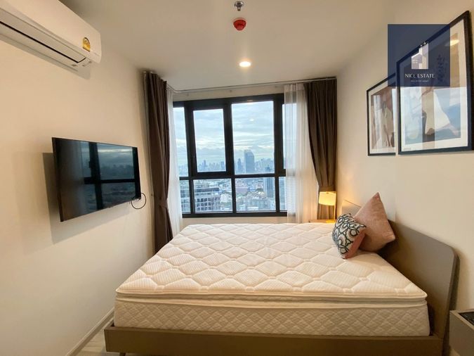 XT Huaikhwang 1ห้องนอน พร้อมห้องแต่งตัว ชั้นสูง วิวเมือง