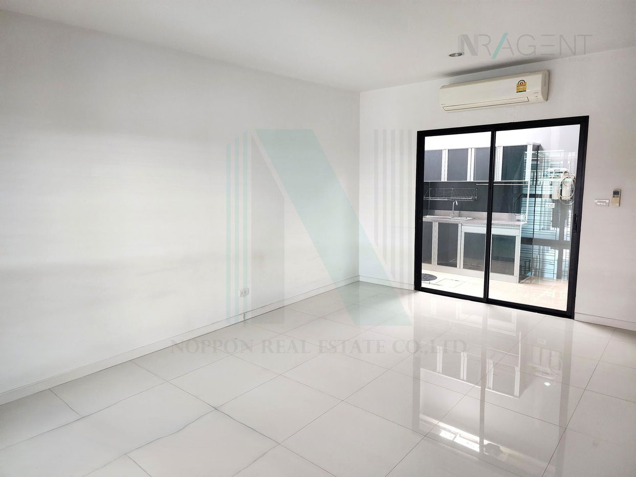 picture For Rent 2-story Townhouse UNIO TOWN SRINAKARIN - BANGNA 3 bedroom 2 bathroom - 3/8