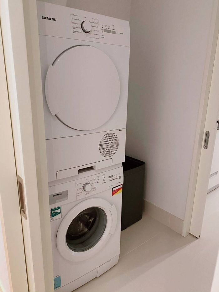 picture ♢ Prime Location ♢ 50++ Floor 151.10 sq.m. | 1 beds 2 baths | near BTS Chong Nonsi 2 mins, King Power Mahanakhon 3 mins, Sathorn Square 4 mins - 12/14