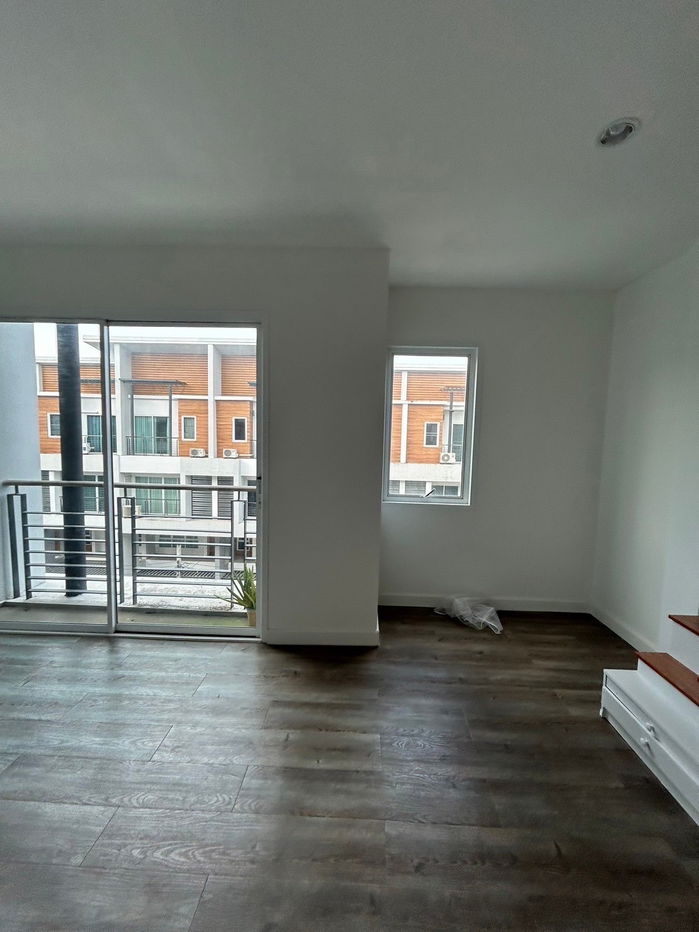 picture Townhouse for rent, 4 floors, The Sereno by Bonanza, Chaengwattana 15 - 10/12