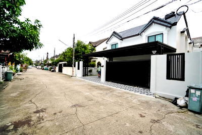 บ้านเดี่ยว กรุงเทพมหานคร : บ้านเดี่ยวรีโนเวทใหม่ทั้งหลัง – ทำเลทอง สวนหลวง ร.9 