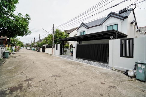 บ้านเดี่ยวรีโนเวทใหม่ทั้งหลัง – ทำเลทอง สวนหลวง ร.9 