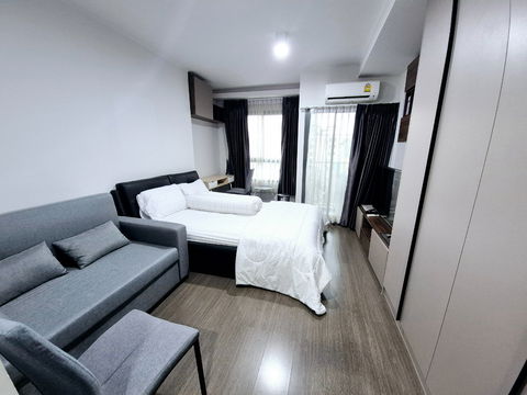 12,000 baht/month studio Ideo sukhumvit 93 BTS Bangchak 
