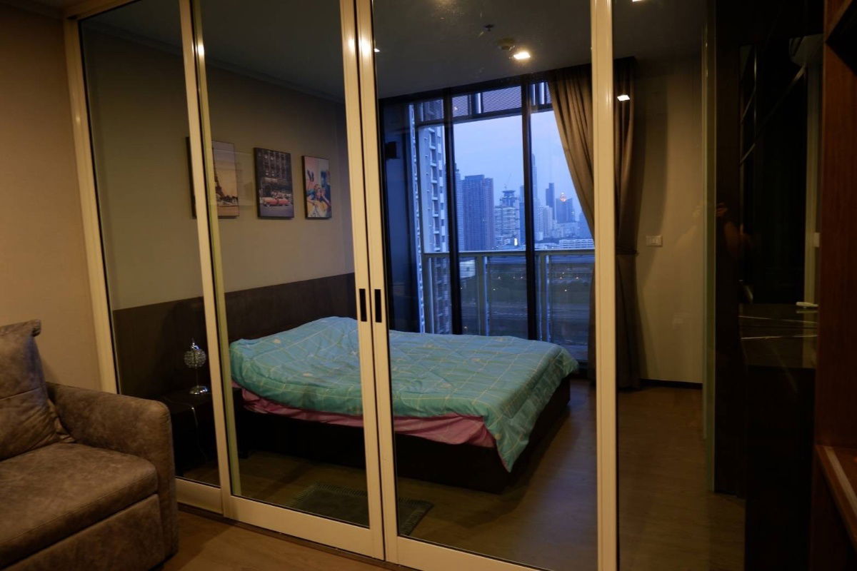 picture For sale: A Space ID Asoke-Ratchada, beautiful, cheap, good location, ready to move in, near MRT Rama 9. Interested? Add me on Line @841qqlnr - 10/20