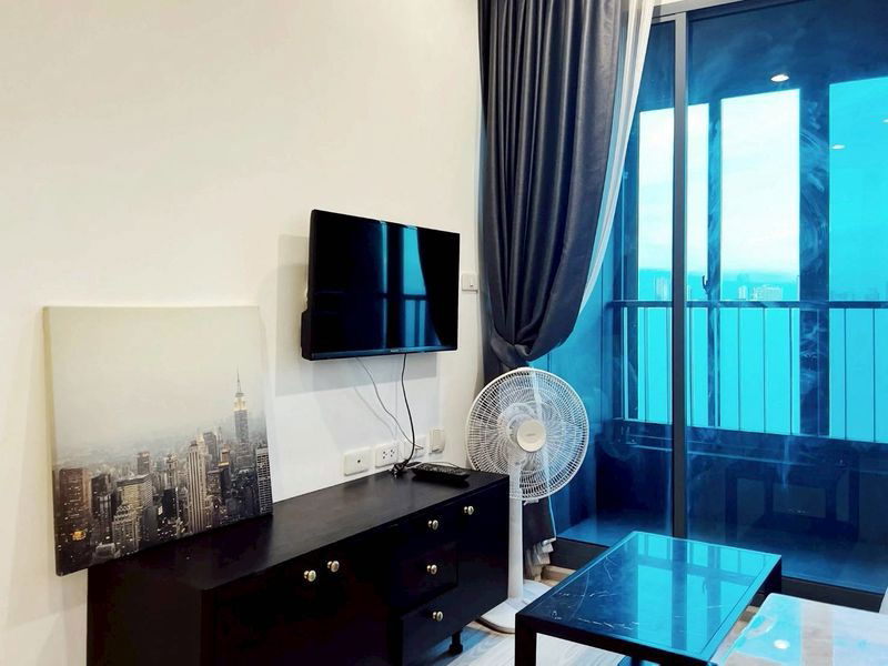 picture  For Rent  Ideo Mobi Eastgate  Fully furnished  1 Bedroom 1 Bath, Close to BTS Bangna  - 7/9