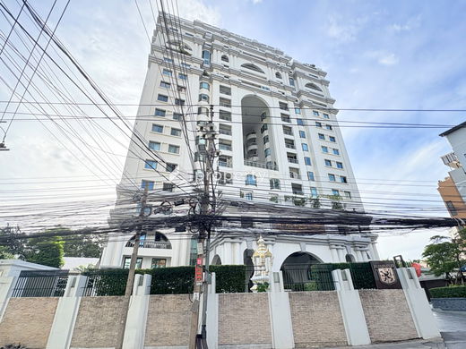 รูป Royal Castle - รูปที่ 3/7