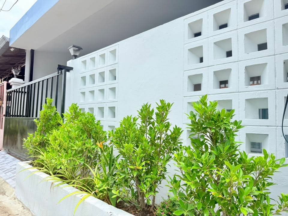 picture Townhouse in Central Pattaya on Pattaya Beach Side, 2beds 1bath, Newly Renovated  - 3/14