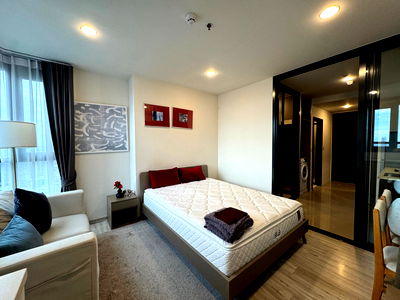 Condos for rent Bangkok : 🔥BEST PRICE 16K🔥XT Huaikwang (1Bed 1Bath) Full furnished 30 Sqm. Rent 15,500/month▫️Line: @sanhaproperty📲095-6922871