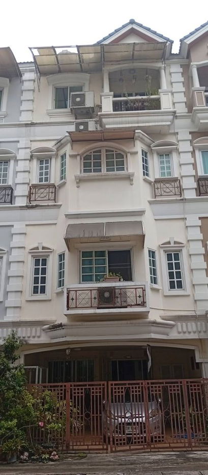 รูป ขายทาวน์โฮม 4 ชั้น หมู่บ้านโกลเด้นโฮมพาร์ควิลล์ 2 พระรามที่ 3 ซอย 77 ทำเลดี เดินทางสะดวก ใกล้เซ็นทรัล พระราม 3 - รูปที่ 1/12