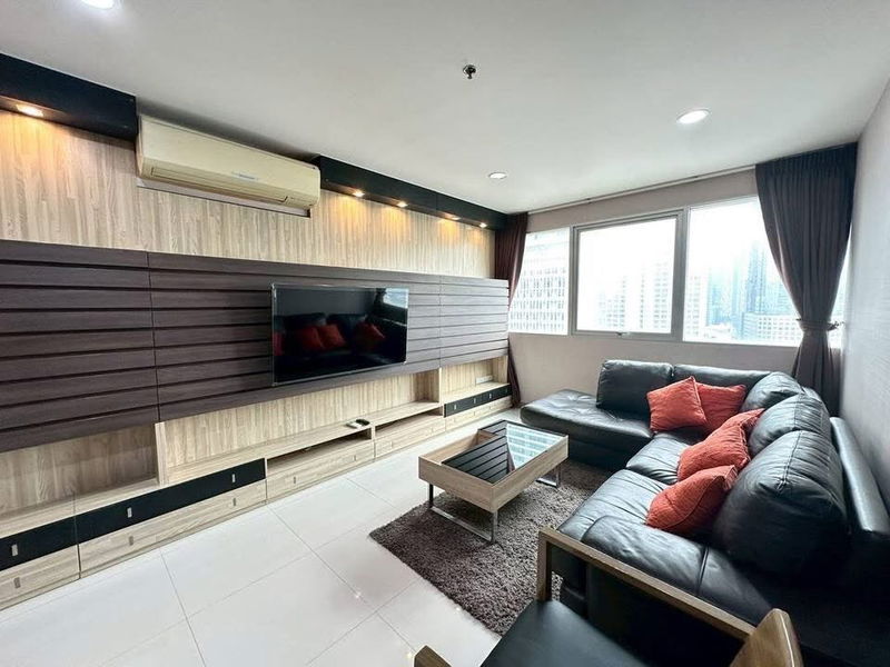 Condos for rent : St. Louis Grand                Terrace 