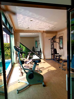 Houses for rent Lat Phrao Wang Hin Road : [RENT] HLP0015  ( Baan Klang Muang Chokchai 4 )       (ID with @in front, LINE ID:  @056qhbtt)