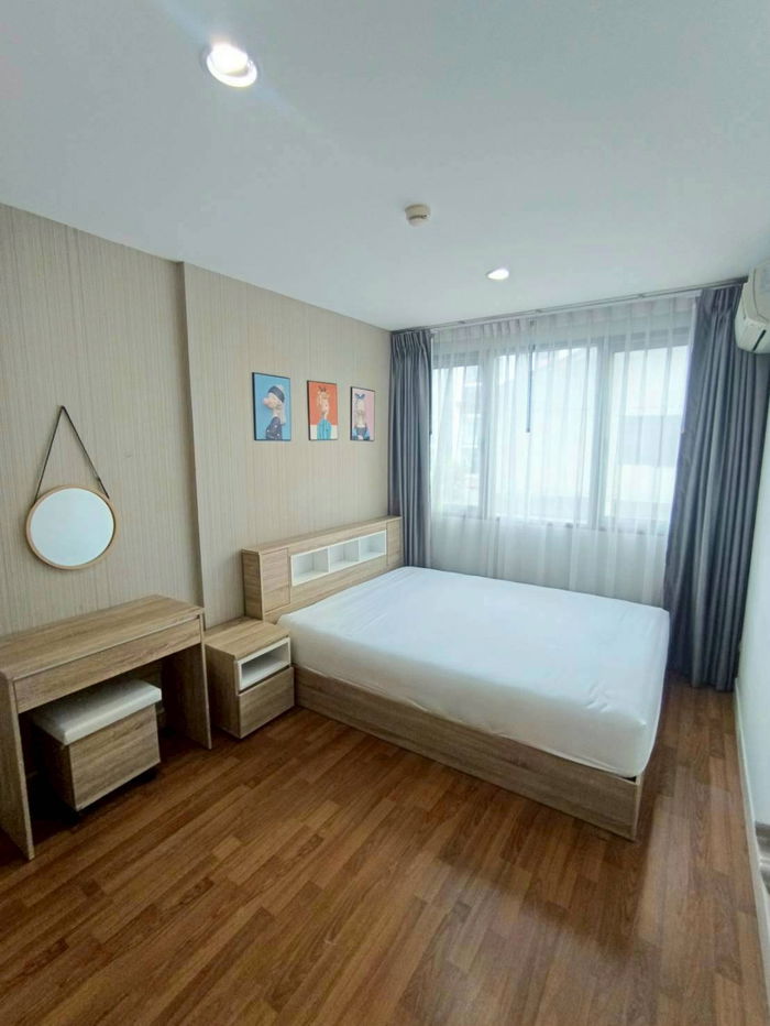 picture Voque Condo near BTS Bearing, only 450 meters. Quiet and safe condo, close to food sources. - 7/18